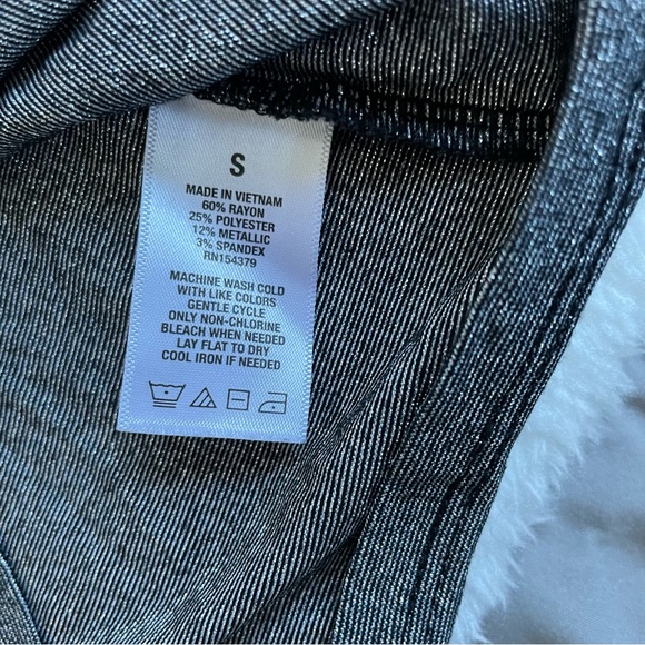 Aeropostale Long Sleeve Sparkle Lettuce-Trim Off-The-Shoulder Top - Picture 10 of 13